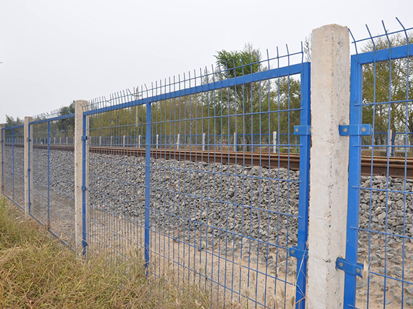 铁路护栏图片4
